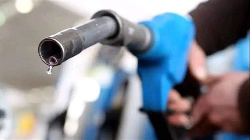 “أسعار غير متوقعة تدهش السائقين!”
أسعار البنزين اليوم الخميس 31 يوليو 2025 | اللتر بـ19 جنيهًا للنوع 95