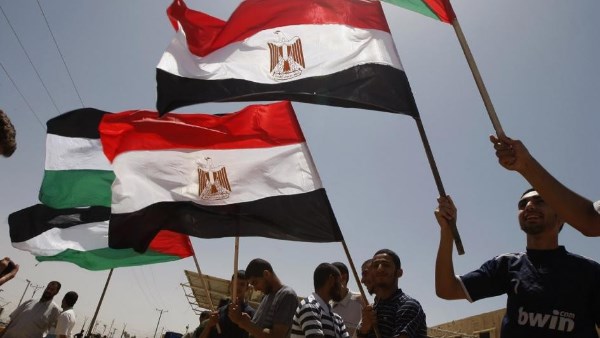 مصر تتجه نحو تثبيت تهدئة مؤقتة في غزة كخطوة تمهيدية لاتفاق شامل.. إليكم التفاصيل