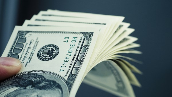 “تحديثات حصرية تهمك يومياً”
سعر الدولار أمام الجنيه مع بداية تعاملات الخميس 2025 – تراجع مستمر في الأسواق المالية.