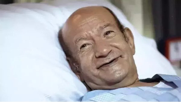 “لحظات مؤثرة ورسالة حب للأبناء”
شيرين رضا تنعى الفنان لطفي لبيب 2025، في تغريدة مؤثرة على تويتر.