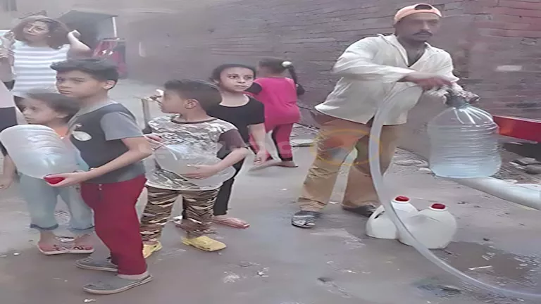 صدمات الجيزة: كيف تحمل السكان انقطاع المياه والكهرباء لأربعة أيام؟ اكتشف القصص والصور المؤثرة!