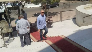 وداعًا لطفي لبيب: حفل تأبين إنساني يكشف عن عمق العلاقات الفنية في مصر