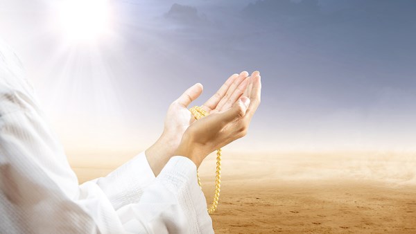 اكتشف دعاء يوم الجمعة السحري: كرّره حتى الغروب ليُريح صدرك ويزيد رزقك!