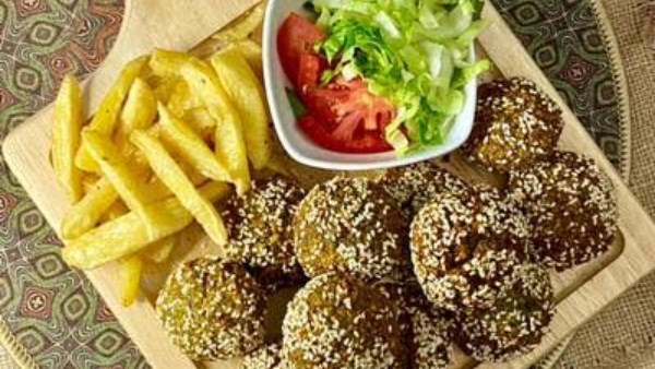 اكتشف التأثيرات المدهشة لتناول الطعمية يوميًا في الإفطار!