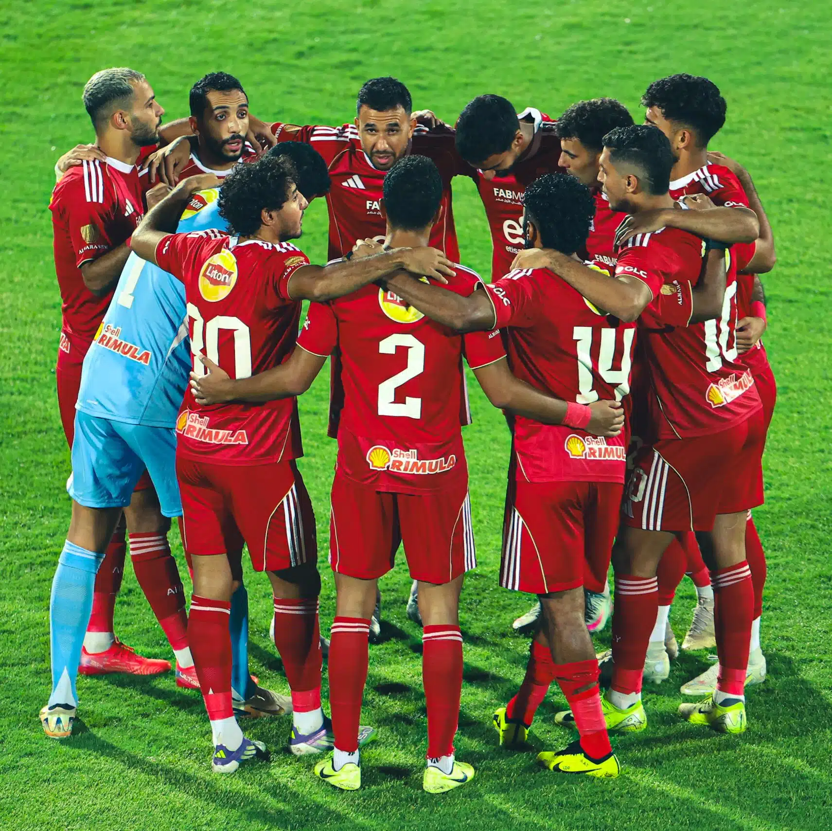 القناص وزيزو يتألقان: توروب يقود الأهلي بقوة أمام إيجل نوار