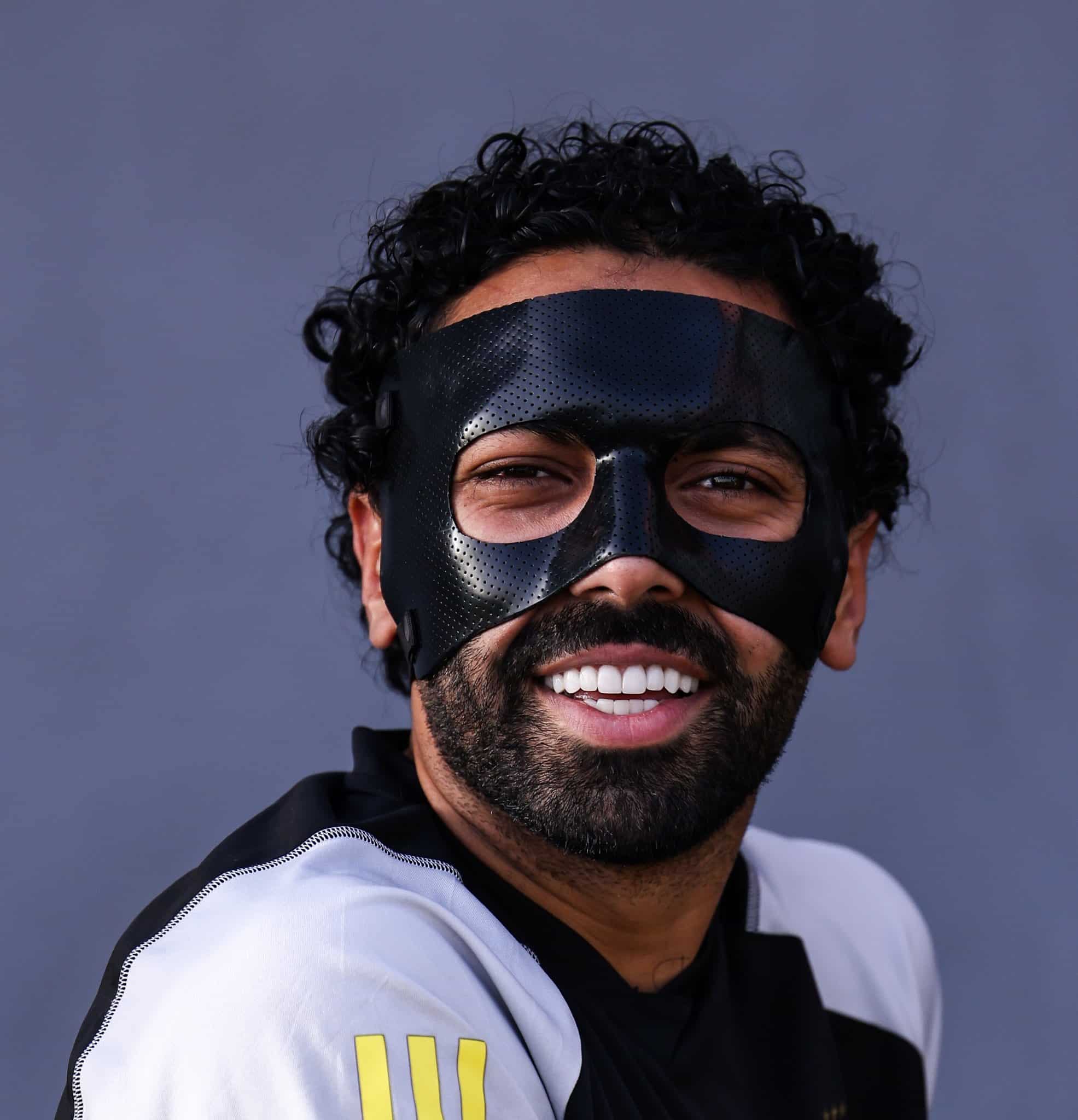 قرار الأهلي المفاجئ بشأن حسين الشحات: تفاصيل مثيرة تكشف المستور