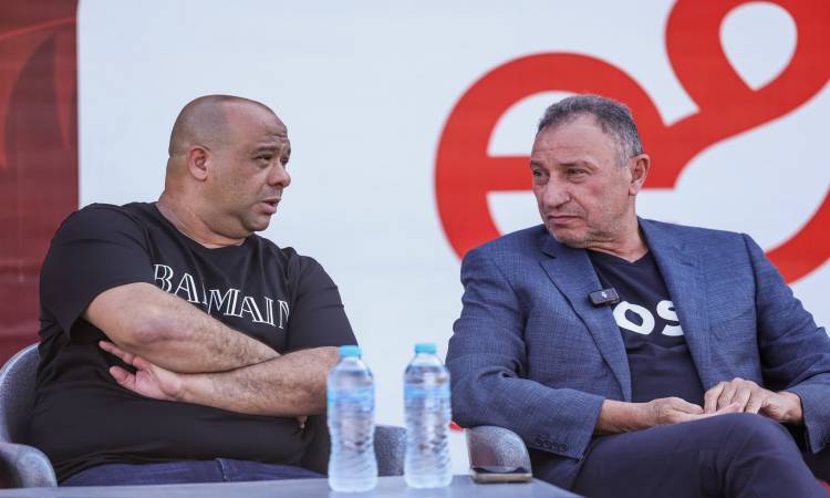 عودة صاحب الثلاث رئات إلى النادي الأهلي: أشرف داري يفاجئ الجميع بقرار غير متوقع