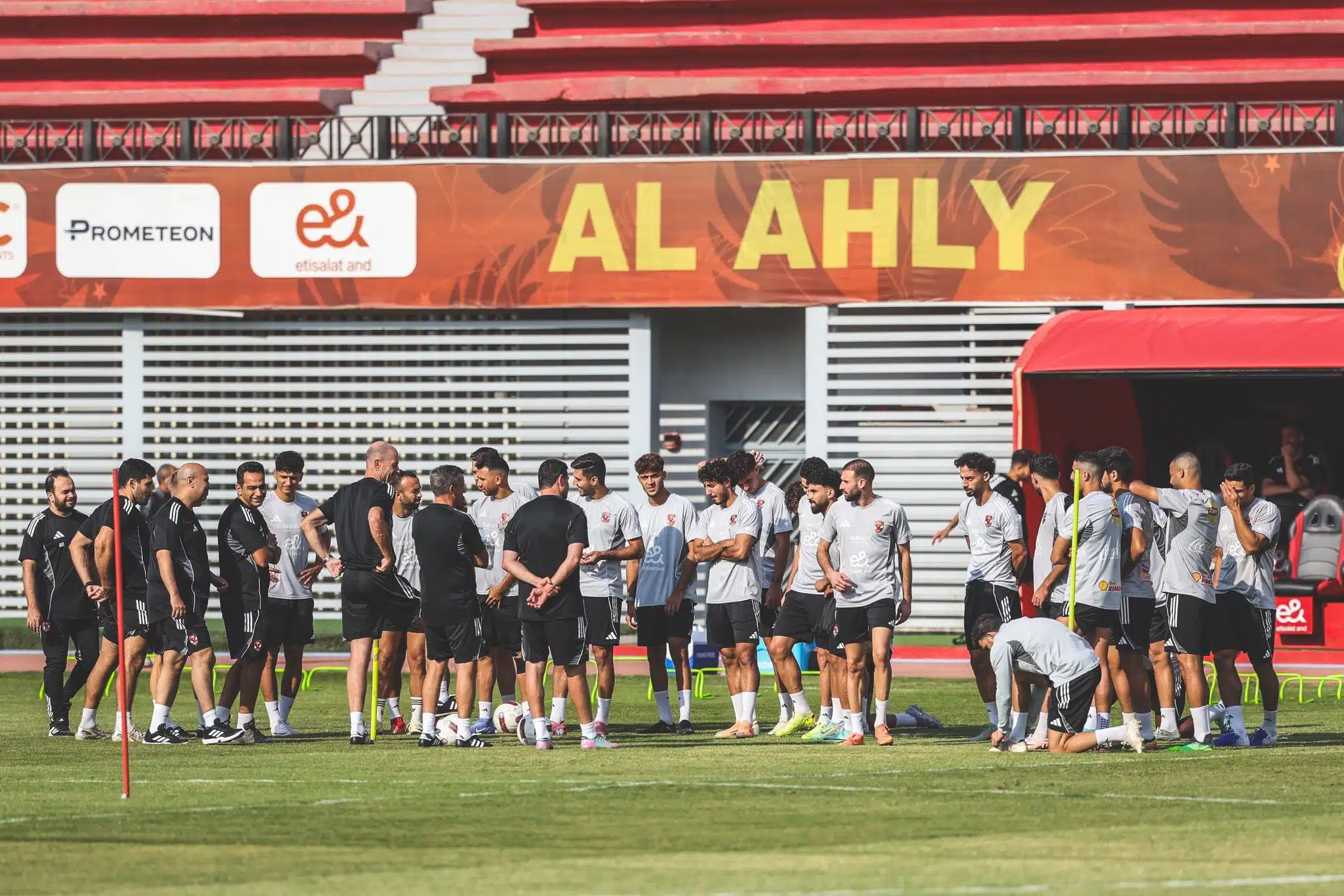 <p><strong>“ستيفن ييس توروب يرد بشكل قاطع على اقتراح انضمام أمير عبد الحميد لطاقمه”</strong></p>