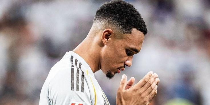 :  اونلي ليبانون بعد تواجده بالقائمة.. هل يشارك أرنولد في السوبر الاسباني؟